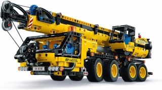 LEGO Technic 42108 Mobile Crane