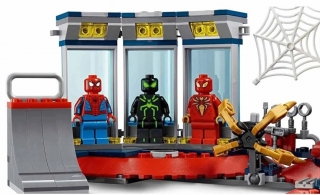 LEGO Marvel 76175 Attack on the Spider Lair