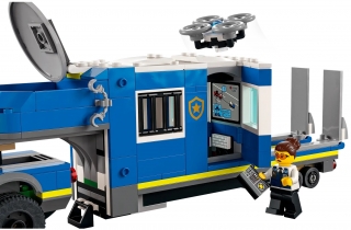LEGO City 60315 Police Mobile Command Truck