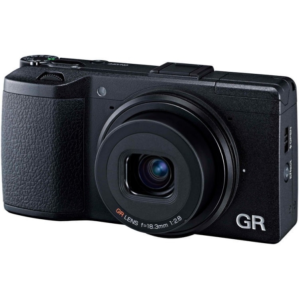 Ricoh GR IIIx Kompakt Fotoğraf Makinesi