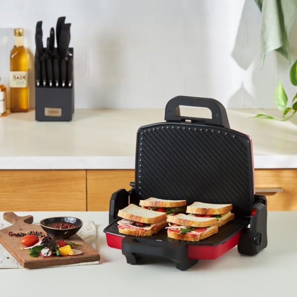 Karaca Future Essential Tost Makinesi
