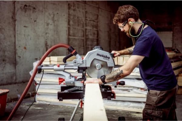Metabo KGS 305 M Gönye Testere