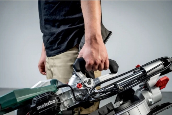 Metabo KGS 305 M Gönye Testere