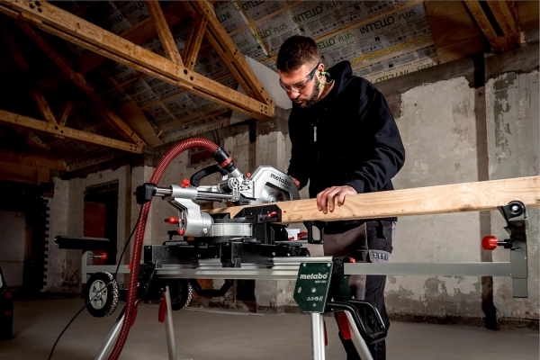 Metabo KGS 305 M Gönye Testere