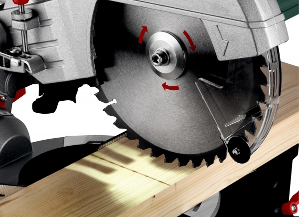 Metabo KGS 305 M Gönye Testere