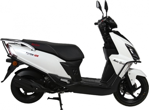 RMG Moto Gusto Aston 125 Scooter