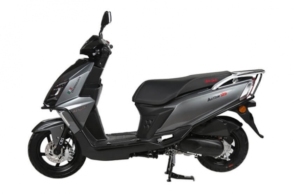 RMG Moto Gusto Aston 125 Scooter