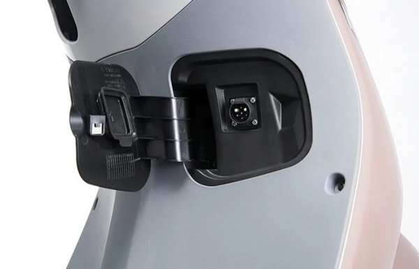 Kymco I-One Scooter