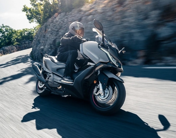 Kymco AK 550 Premium Scooter