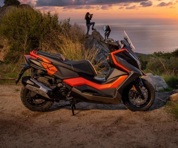 Kymco DTX 360 Scooter