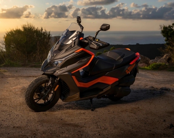 Kymco DTX 360 Scooter