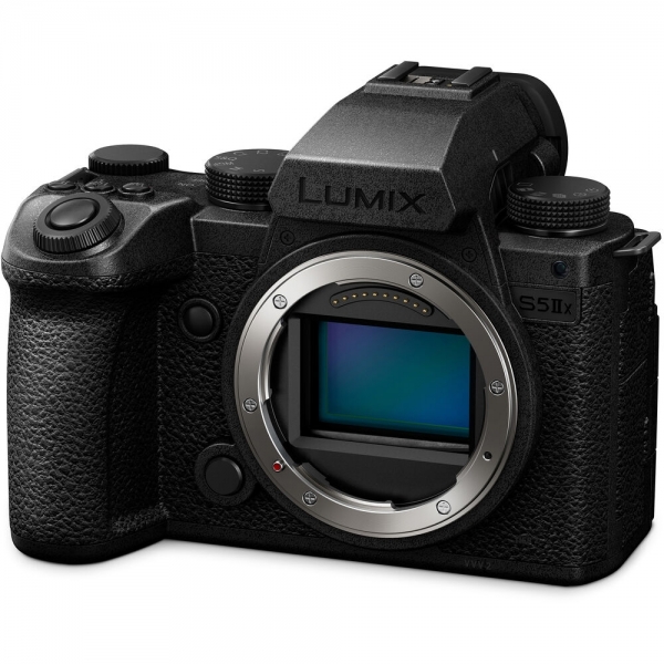 Panasonic Lumix S5 IIX 20-60mm + 50mm Aynasız Fotoğraf Makinesi