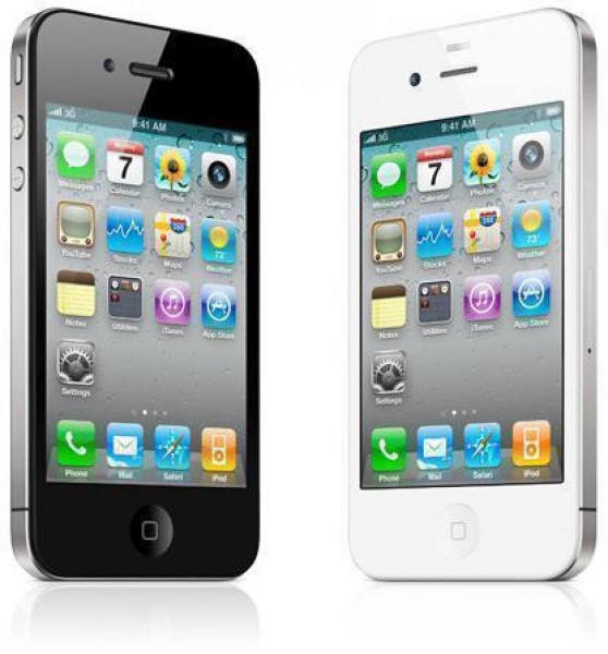 Apple iPhone 4 (8 GB)