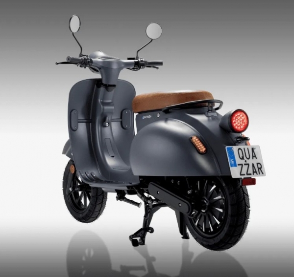 Quazzar E-Divine Plus Scooter