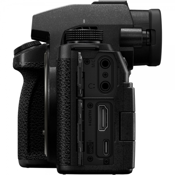 Panasonic Lumix S5 IIX 20-60mm Aynasız Fotoğraf Makinesi