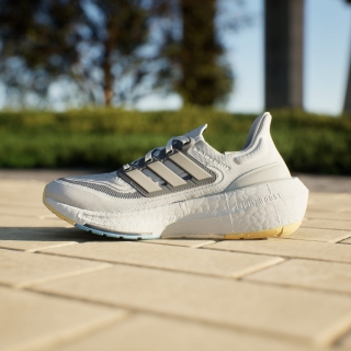 Adidas Ultraboost Light Kadın Spor Ayakkabı