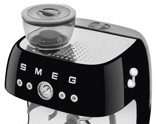 Smeg EGF03 Kahve Makinesi