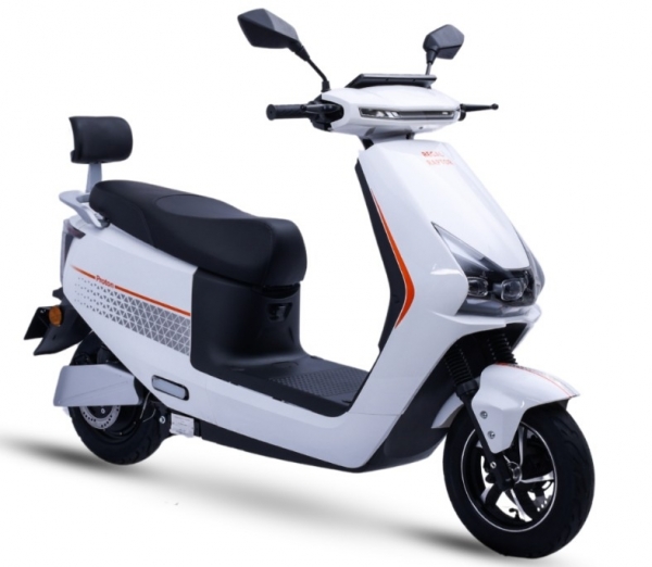 Regal Raptor Proton Scooter