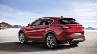2017 Alfa Romeo Stelvio 2.0 280 HP AWD Otomatik Veloce (4x4)