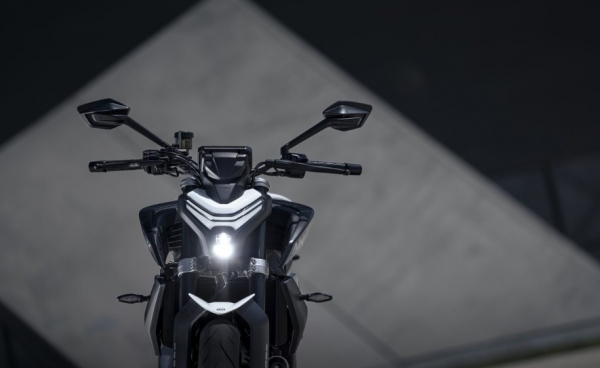 CFMOTO 450NK Naked