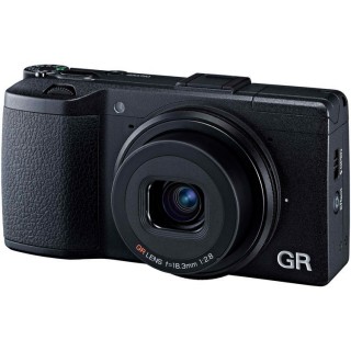 Ricoh GR II Kompakt Fotoğraf Makinesi