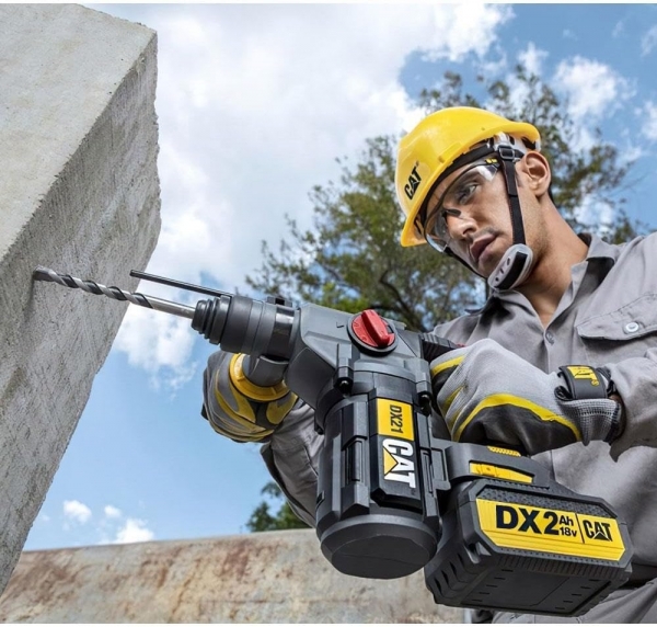 CAT DX21BC Akülü Kırıcı