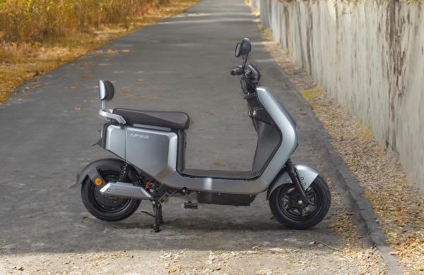 Apec APS2 Scooter