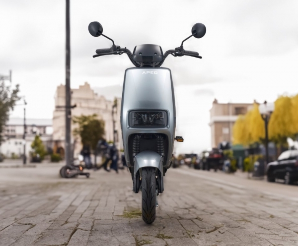 Apec APS2 Scooter
