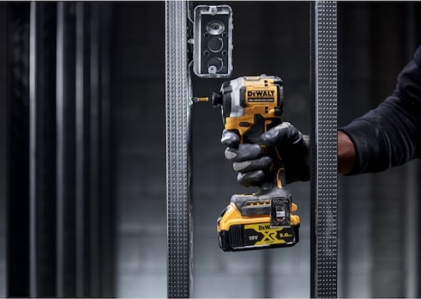 Dewalt DCF850P2T-QW Akülü Vidalama