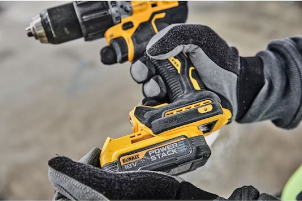 Dewalt DCD805NT Akülü Matkap (2 Akülü)