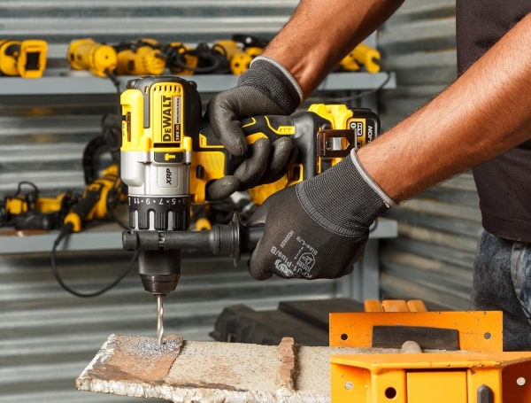 Dewalt DCD996NT-XJ Solo Akülü Matkap