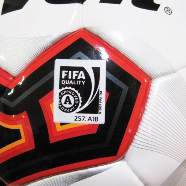 Voit FIFA Onaylı 5 Numara Futbol Topu