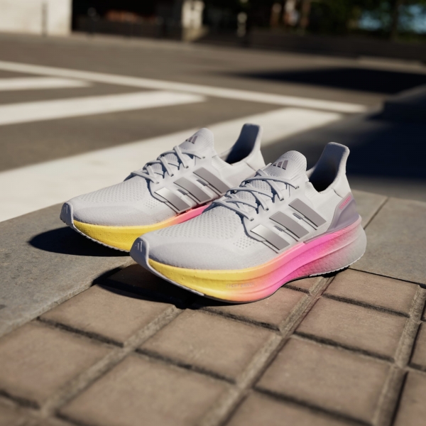 Adidas Ultraboost 5 Erkek Spor Ayakkabı