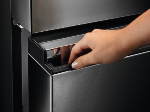 Electrolux LLI9VE54X0 Buzdolabı