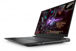 Dell Alienware M18 R1 AWM18I7X80WP01 Laptop