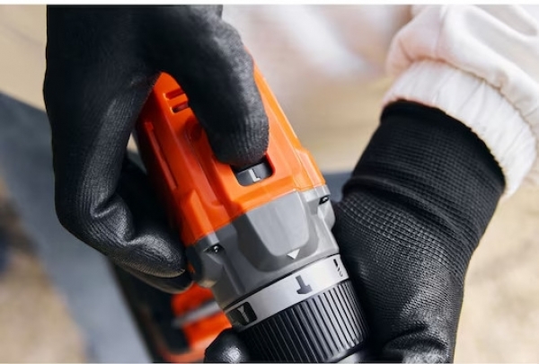 Black+Decker BCD383D2XK-QW Akülü Matkap