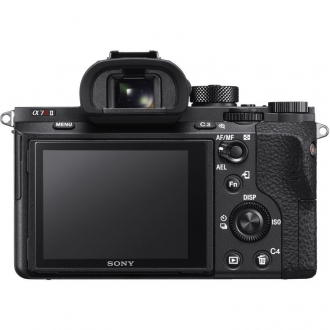 Sony A7R II 24-70mm Aynasız Fotoğraf Makinesi
