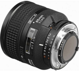 Nikon Ai AF Nikkor 85mm F1.4D IF