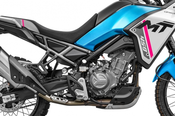 Lenovo CFMOTO 450 MT Touring