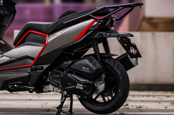 Regal Raptor XSUV 125 Scooter