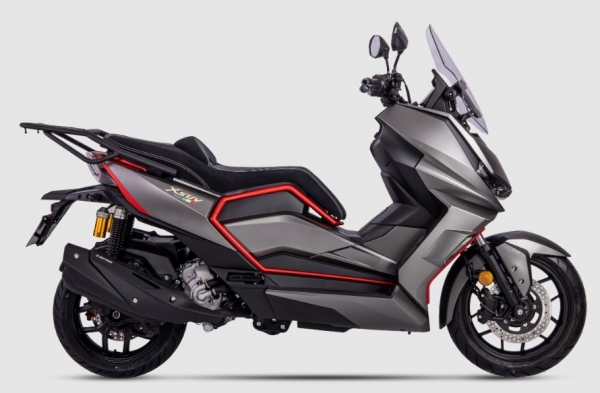 Regal Raptor XSUV 250 Scooter