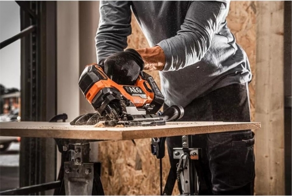 AEG BST 18BLX2-0 Solo Dekupaj Testere