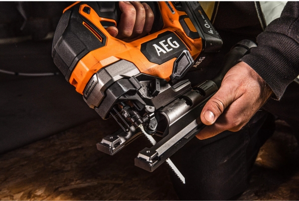 AEG BST 18BLX2-0 Solo Dekupaj Testere