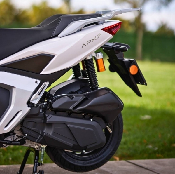 Apec APX7 Scooter