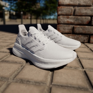 Adidas Ultraboost 5 Erkek Spor Ayakkabı