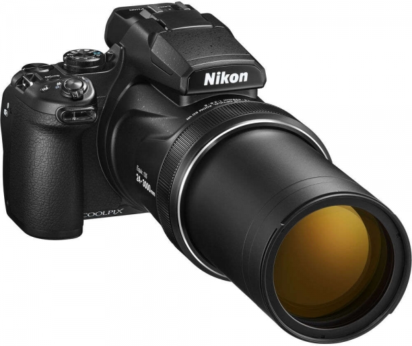 Nikon Coolpix P1100 Kompakt Fotoğraf Makinesi