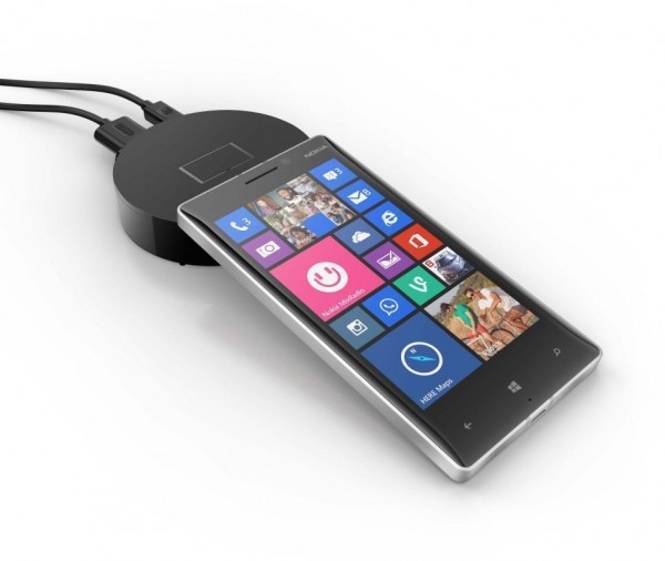 Nokia Lumia 735