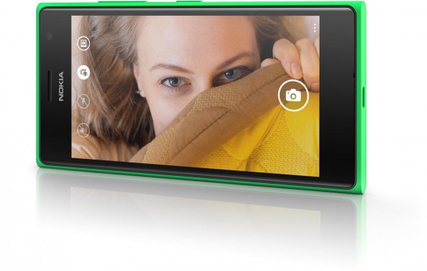 Nokia Lumia 735