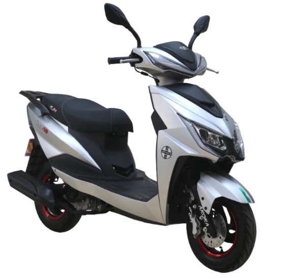 Arora Bravo 50 Scooter