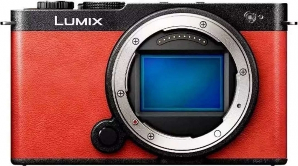 Panasonic Lumix DC-S9 Aynasız Fotoğraf Makinesi
